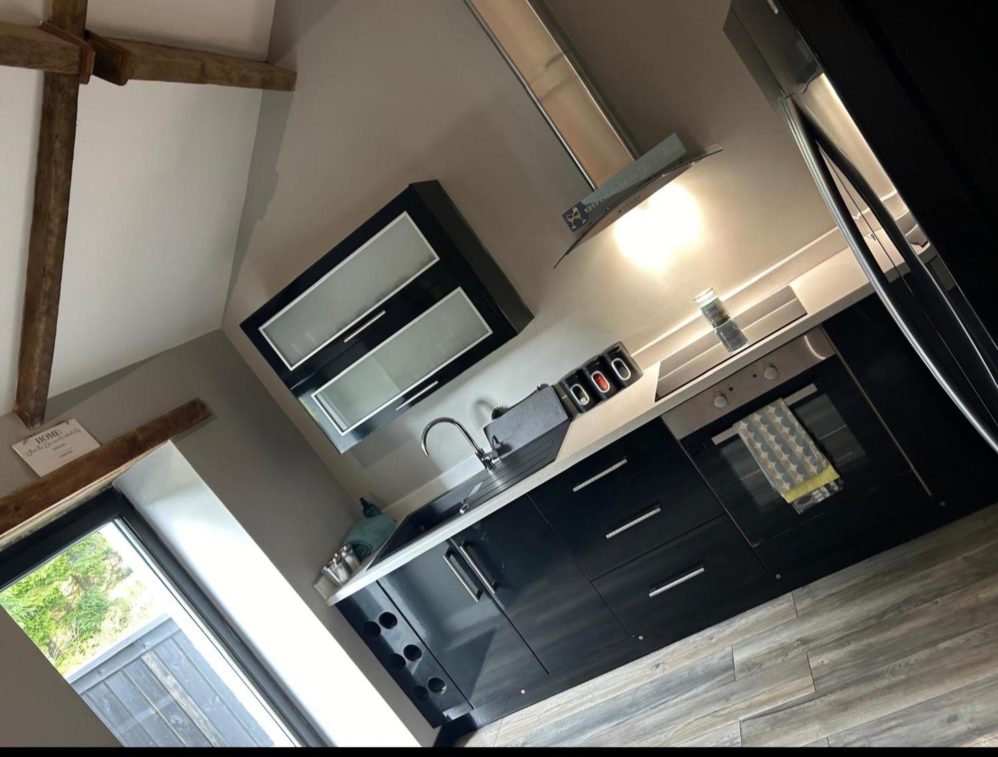 Kelly'S Roost Apartman Doagh Kültér fotó